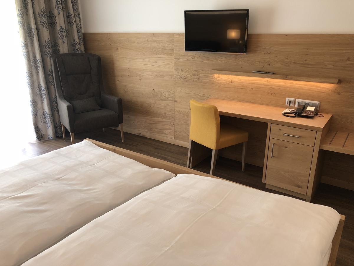 Urlaubshotel Binder Büchlberg Eksteriør billede